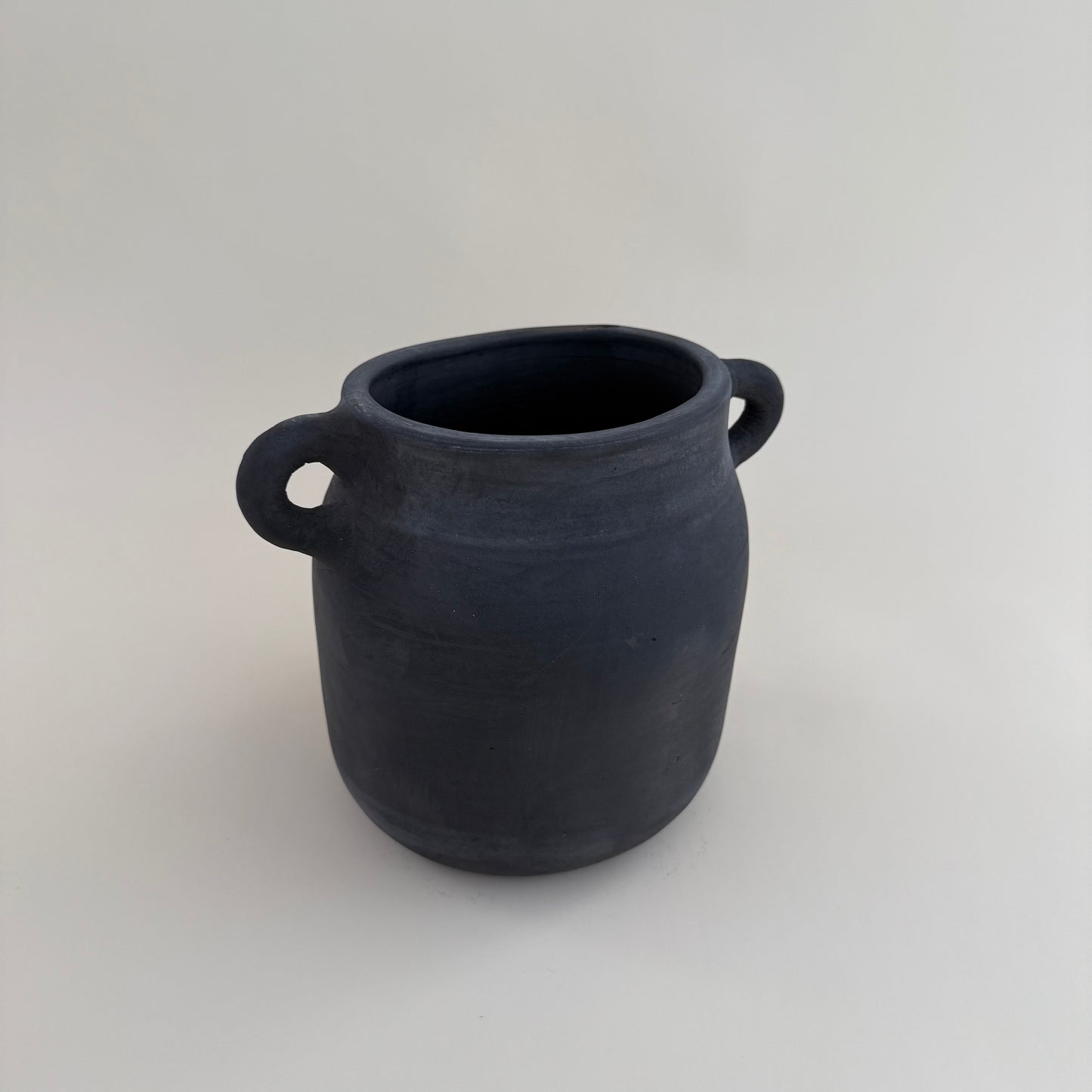 Elaine Vase
